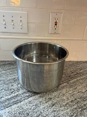 INSTANT POT IP-DUO60 V2, V3 6QT Pressure Cooker Bowl Inner Pot Replacement +Rack